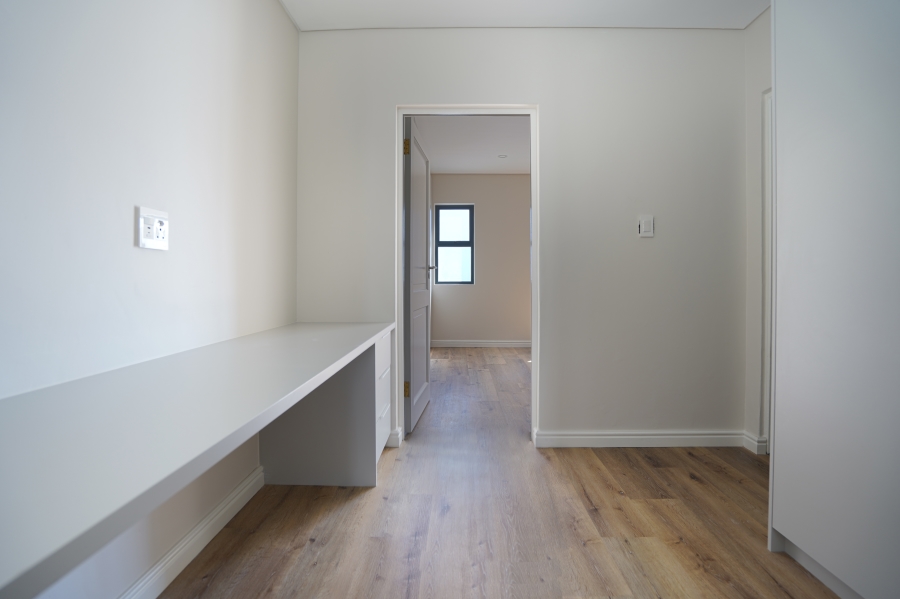 2 Bedroom Property for Sale in Sandown Western Cape